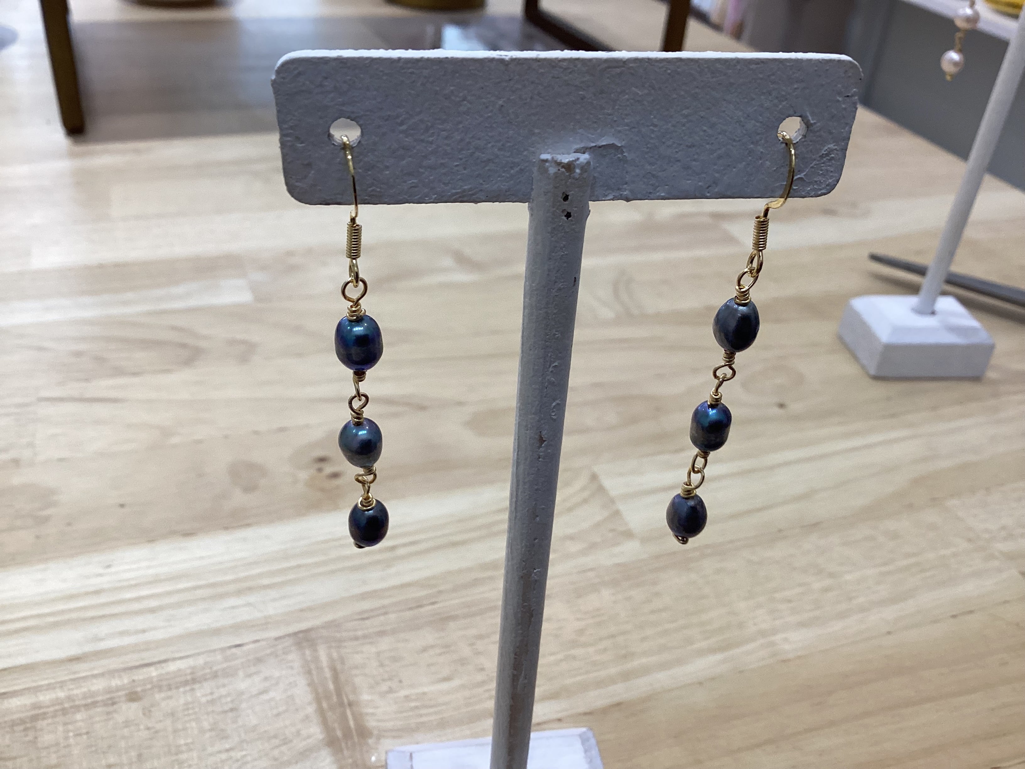 Edison Pearl Earrings
