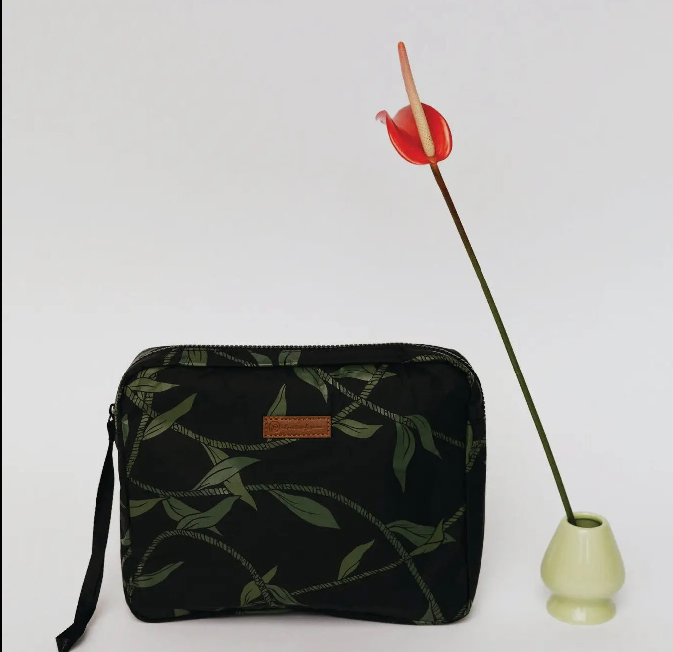 Adventure Hawaii Clutch