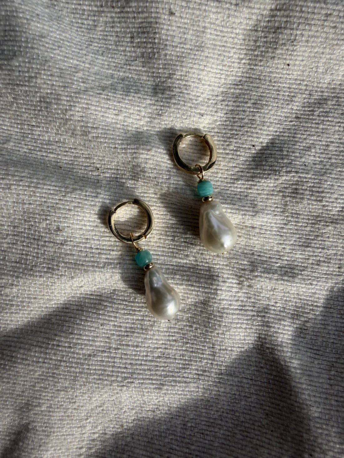 Gold Pearl Huggies