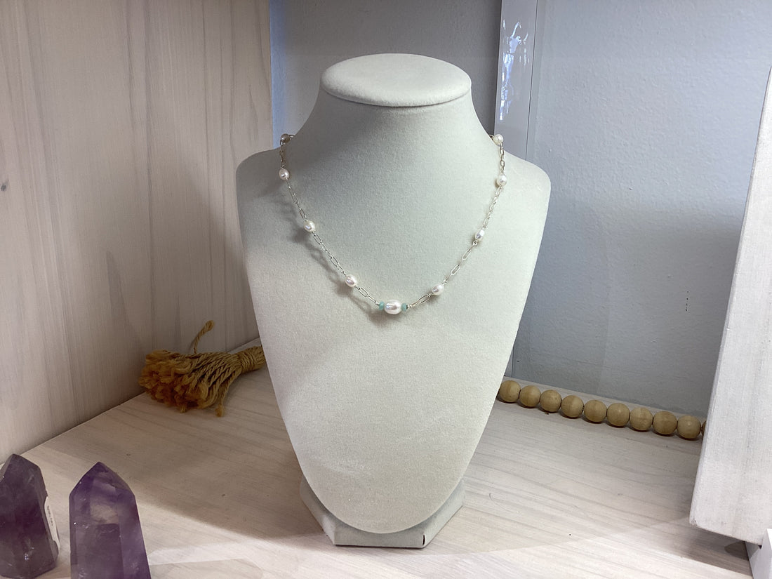 Paperclip Necklace - Pearl and Amazonite