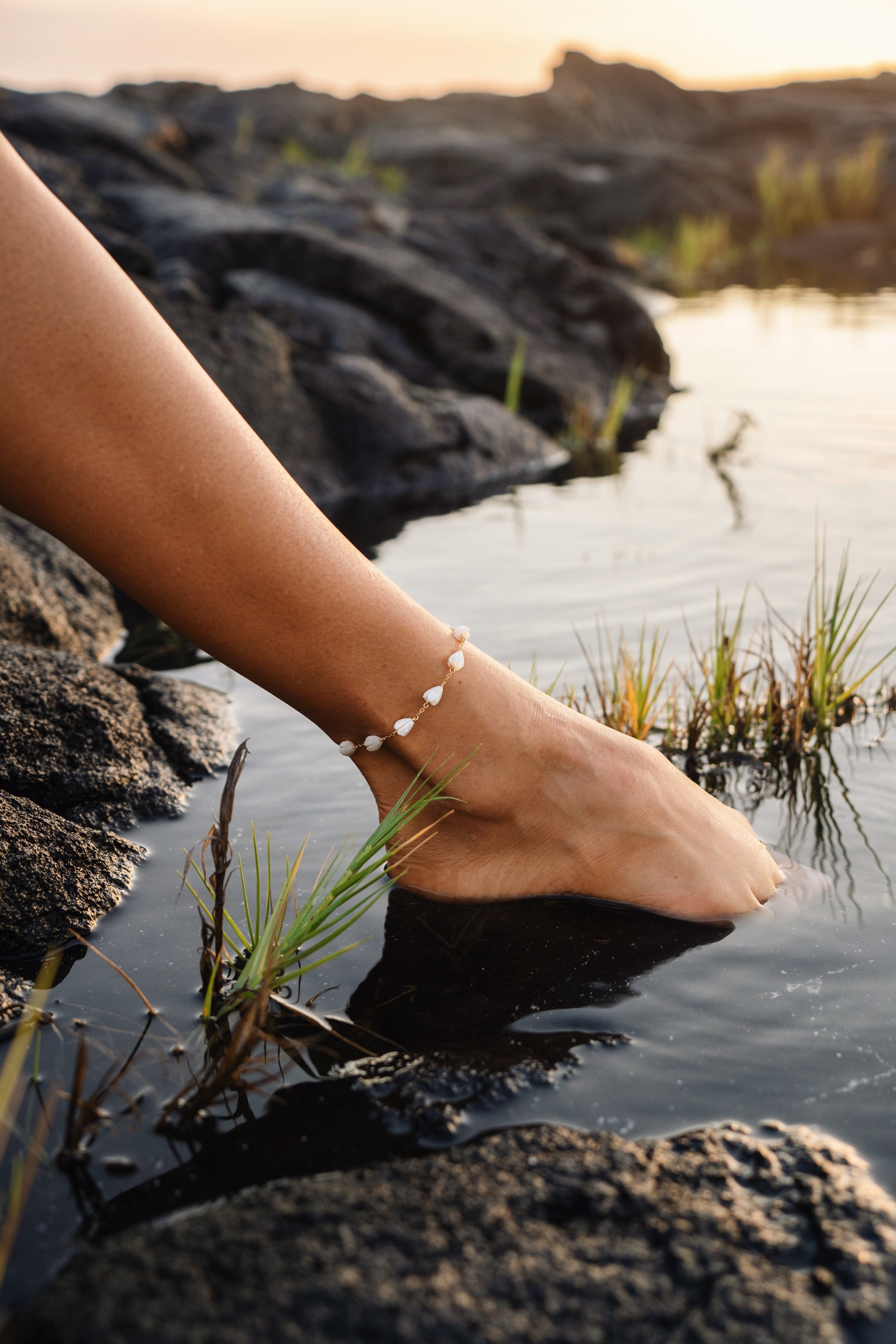 Mother Of Pearl Pikake Anklet