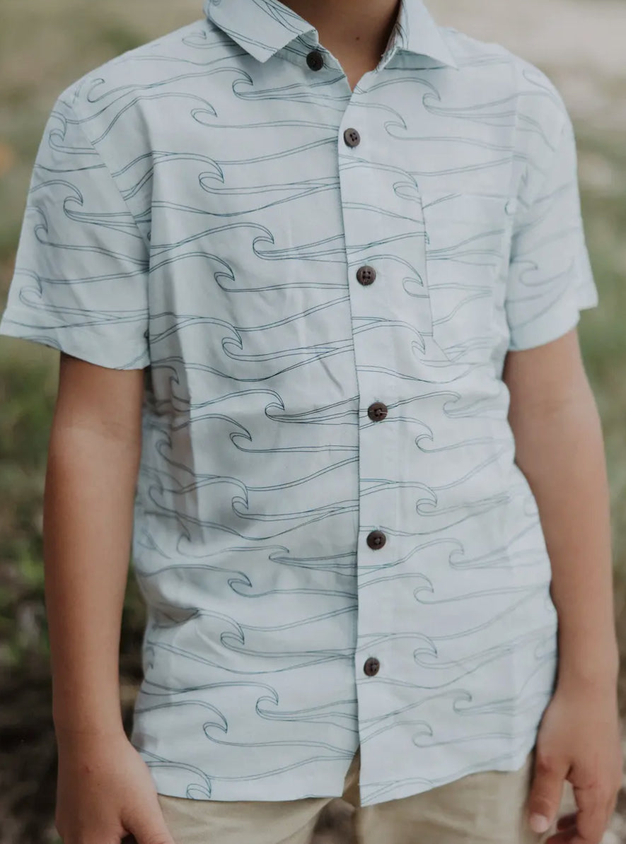 Aloha shirt boy’s “waves”