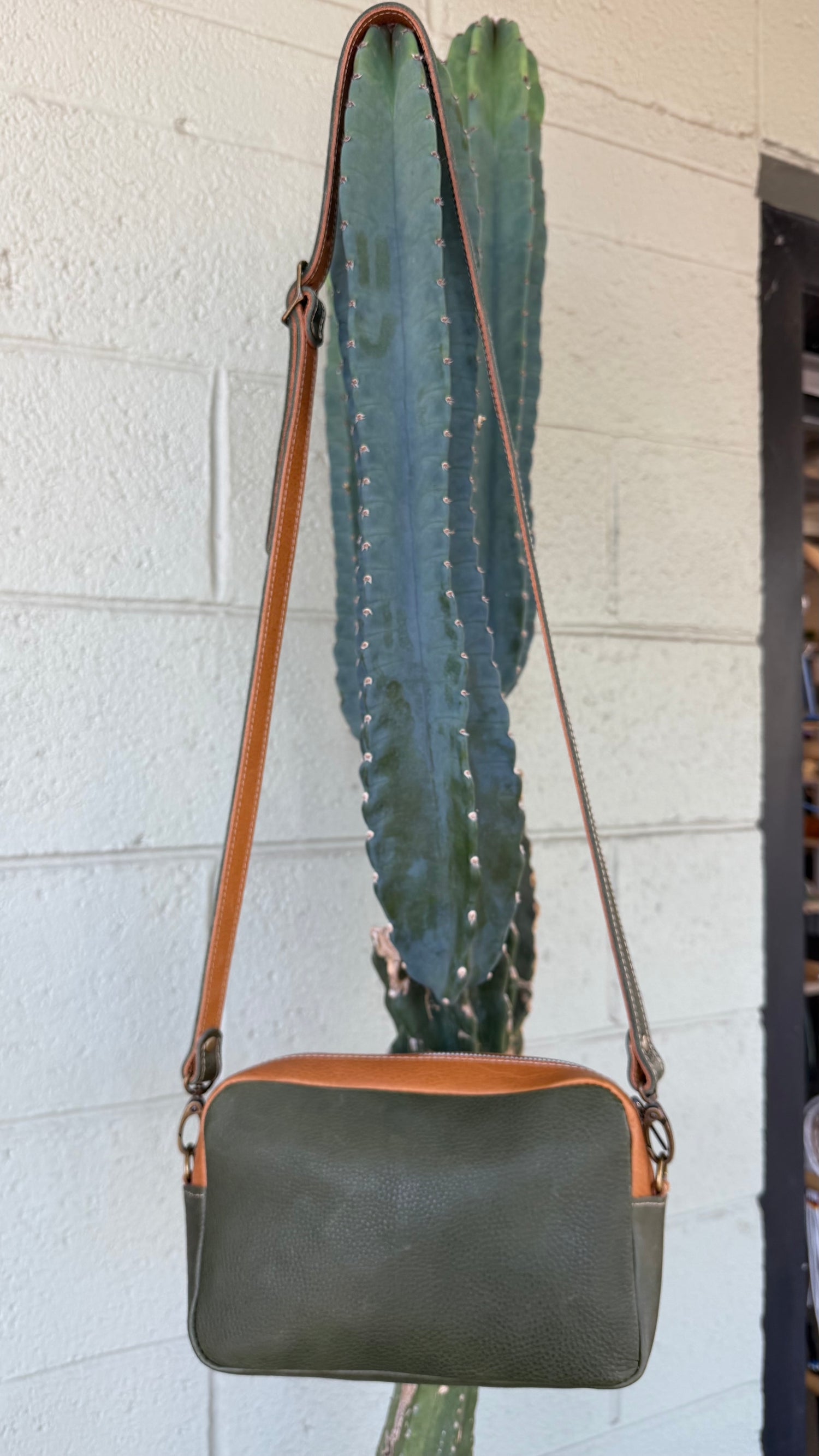 Mia Leather Toaster Bag