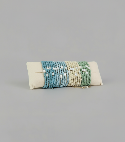 Freshwater Pearl Dolly Glass bead bracelet