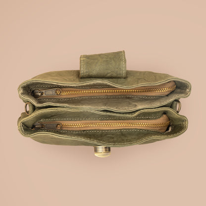 Omni Clutch - Antique Brass
