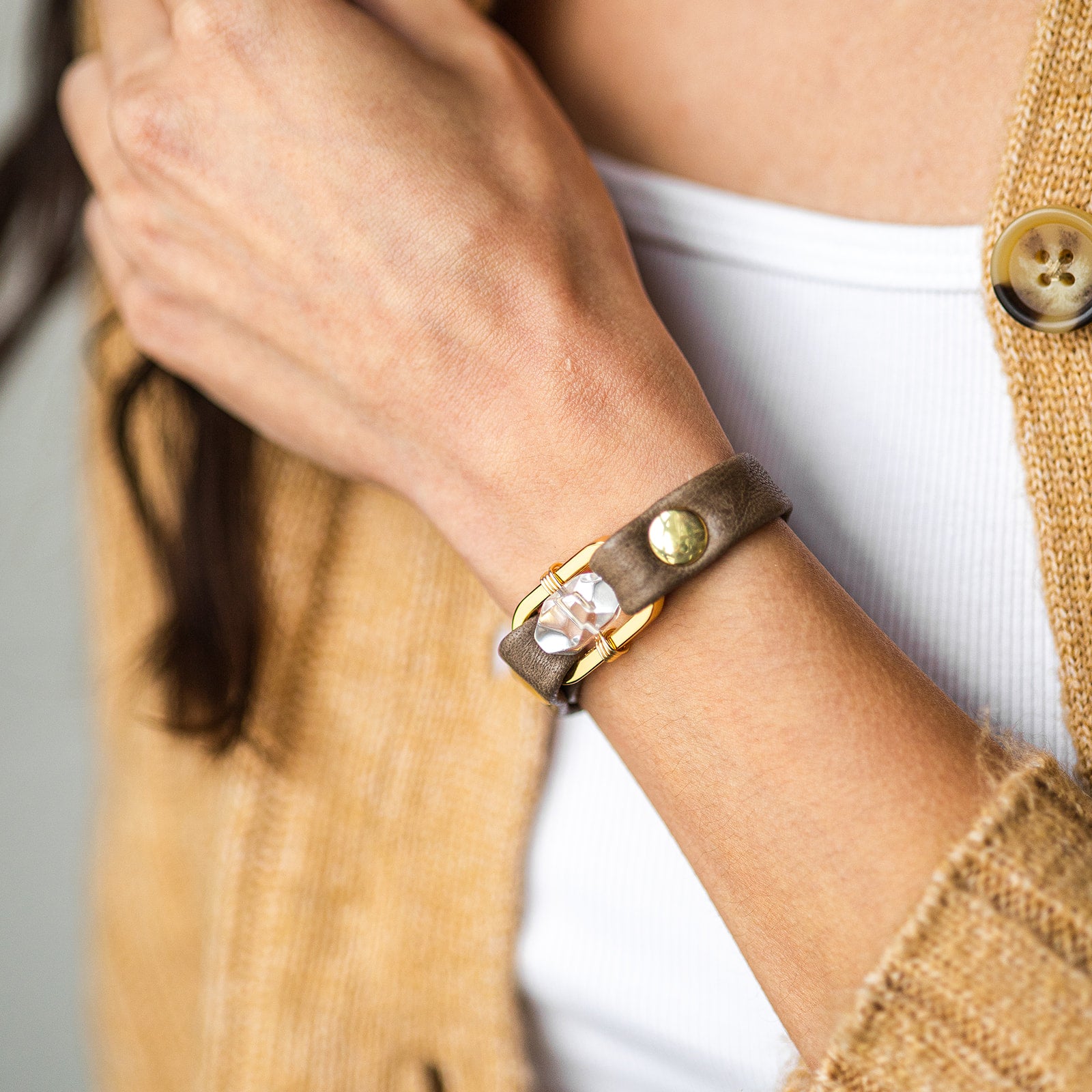 Desert Rose Bracelet - Gold - Clear Quartz