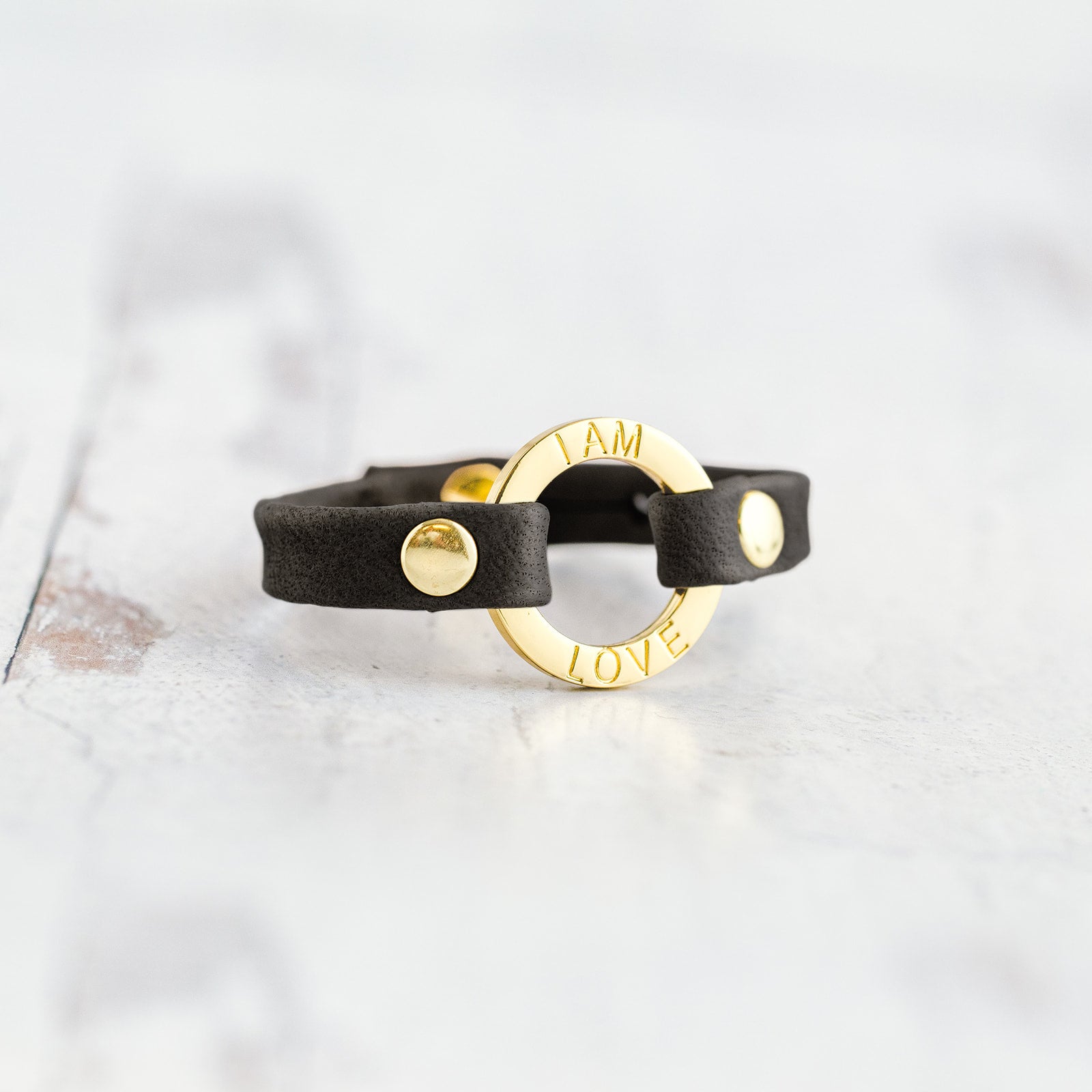 Mantra “I AM LOVE” Bracelet - Gold