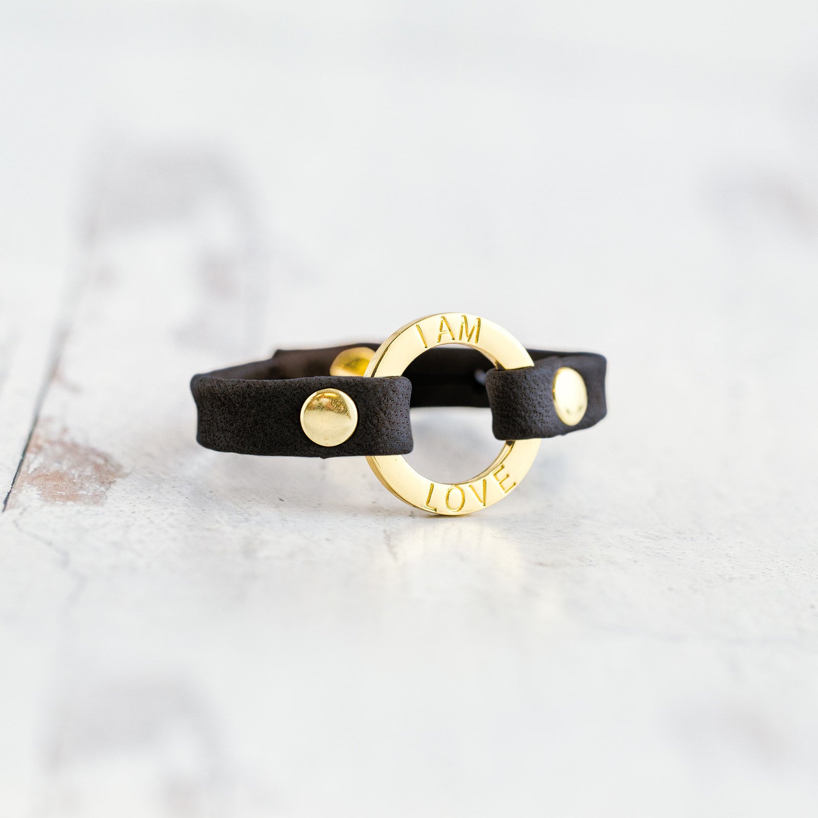 Mantra “I AM LOVE” Bracelet - Gold