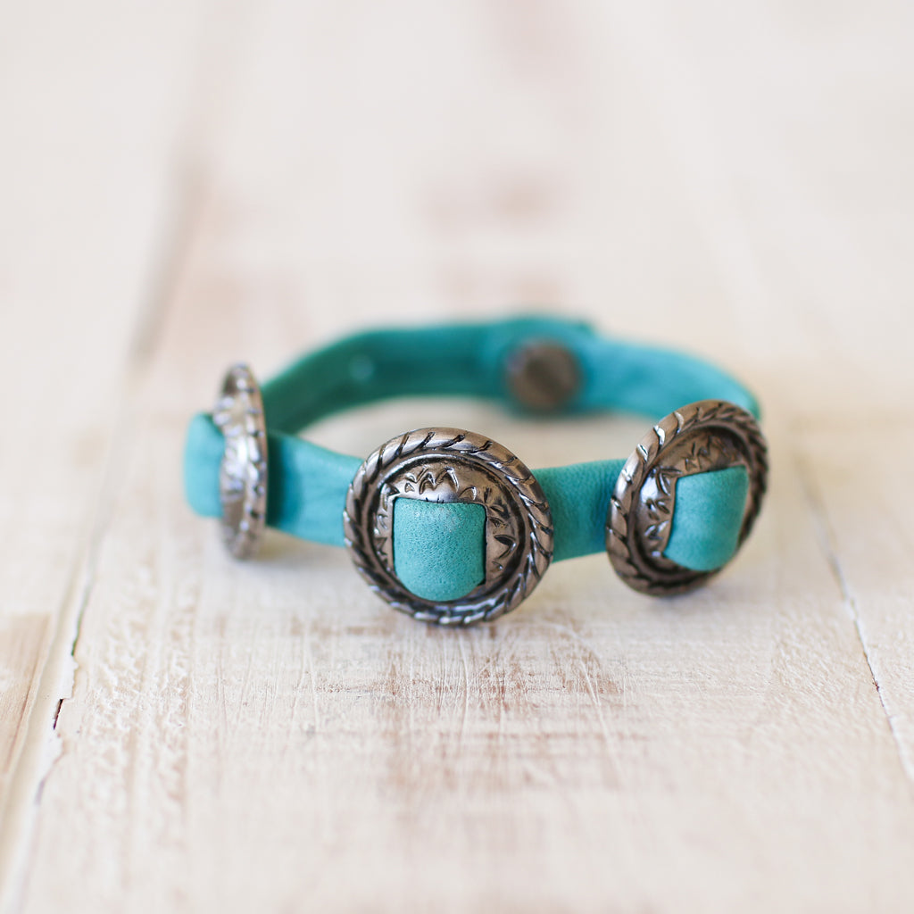 Native Giving Bracelet - Brushed Silver